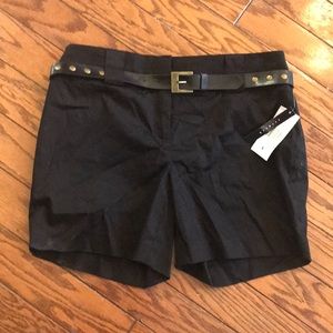 NWT 6 Nine West Black High Waist / Belt Short 🌟